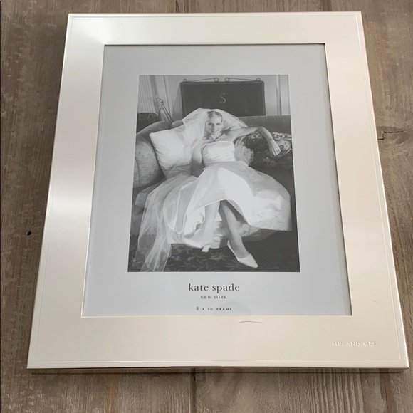 Kate spade Darling Point 8X10 silver frame - Picture 2 of 6
